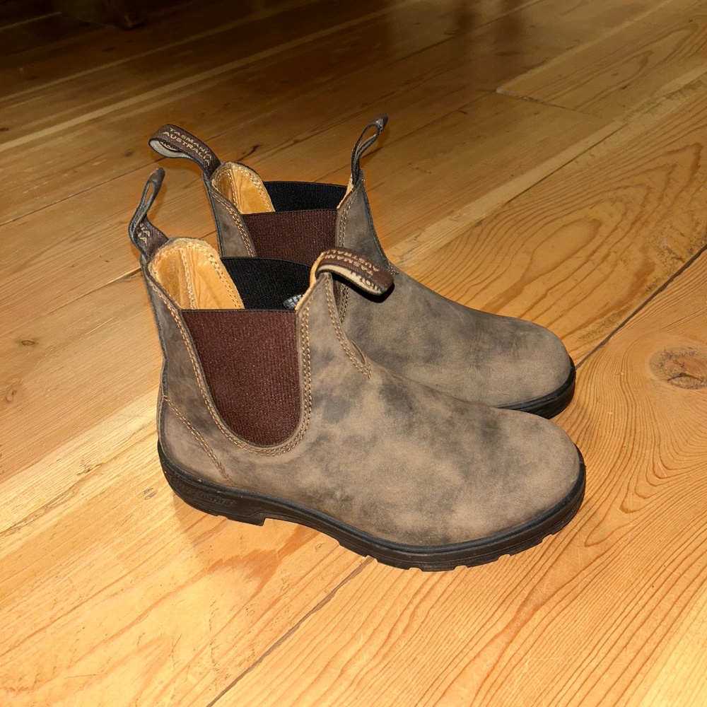 Women’s 500 Blundstones Rustic Brown 7.5